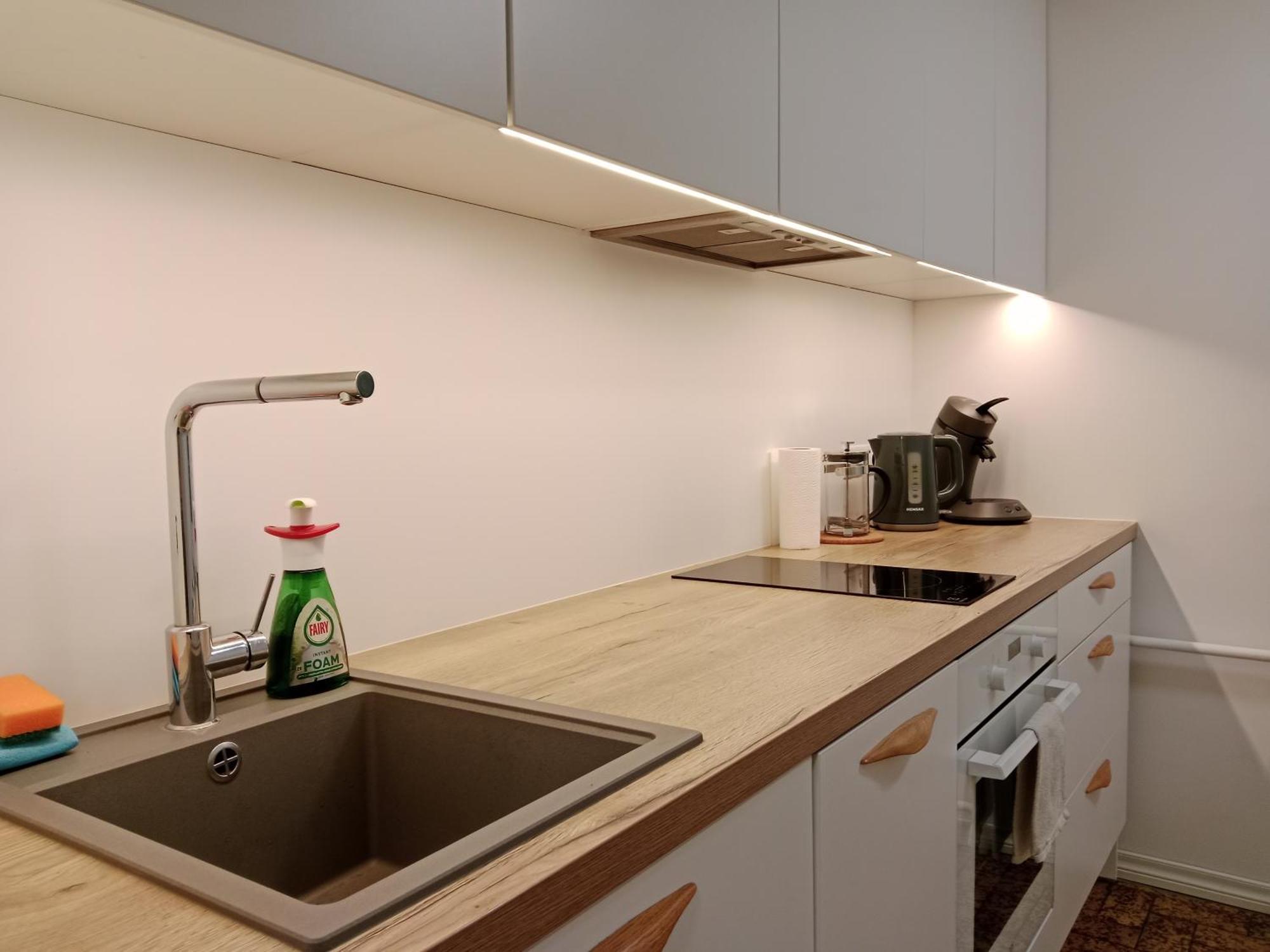 City Center Raua Apartment With Balcony Reval Esterno foto
