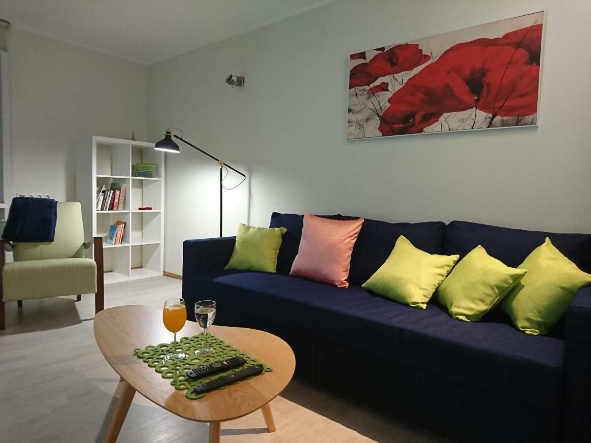 City Center Raua Apartment With Balcony Reval Esterno foto